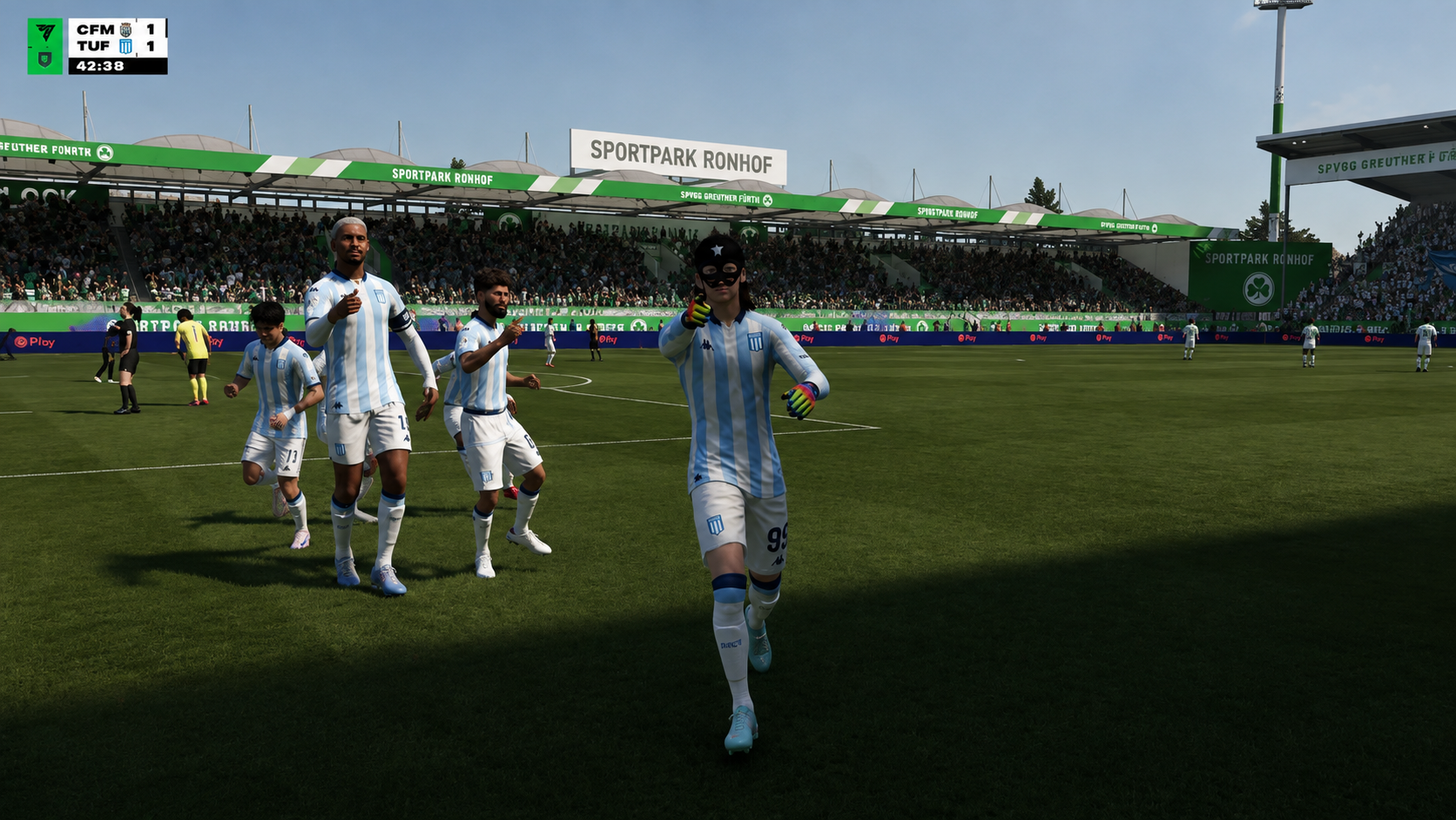 Jogadores em campo pelo Pro Clubs